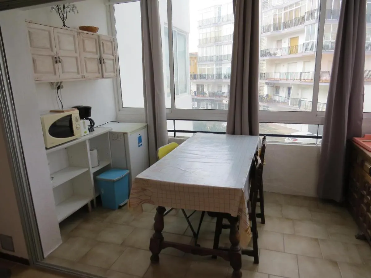 Gran Canal Apartment Roses Spain