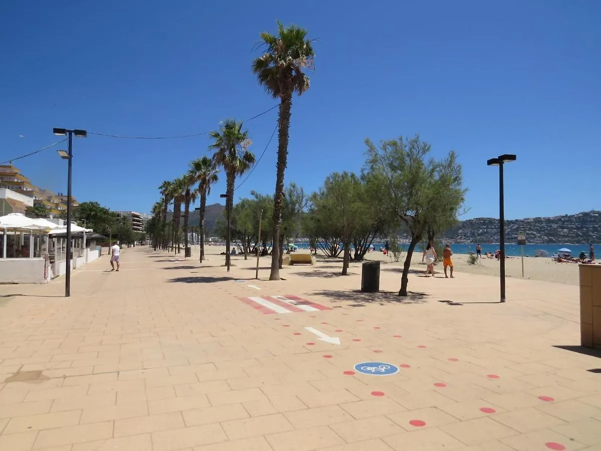Gran Canal Apartment Roses